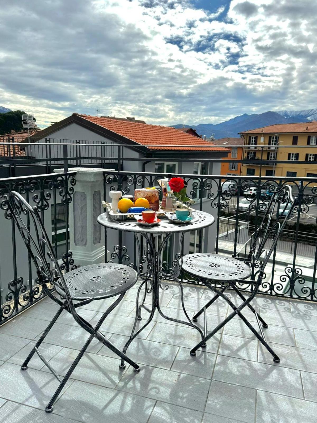 Apt. Aquarius Oasi Di Menaggio Bagian luar foto